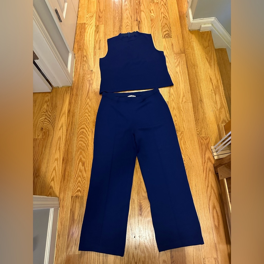 Vintage St John Knit set size 14 pants large top